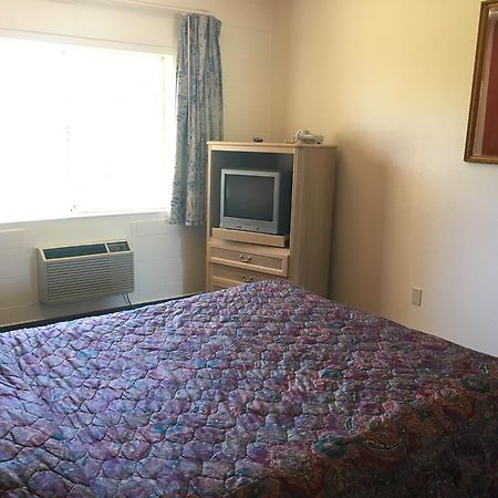 Budget Inn Motel Woodburn Extérieur photo