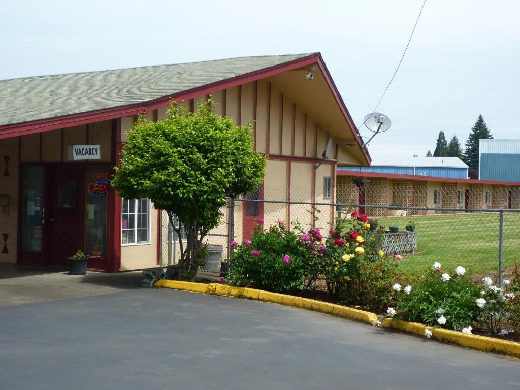 Budget Inn Motel Woodburn Extérieur photo