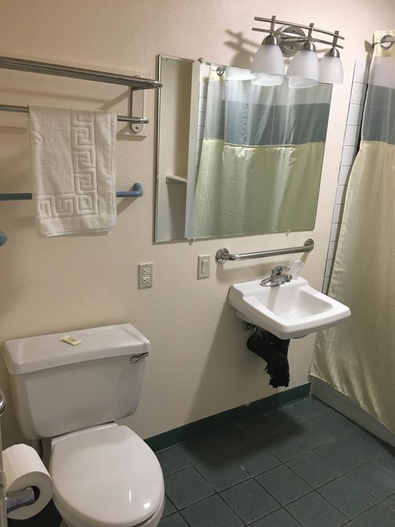 Budget Inn Motel Woodburn Extérieur photo