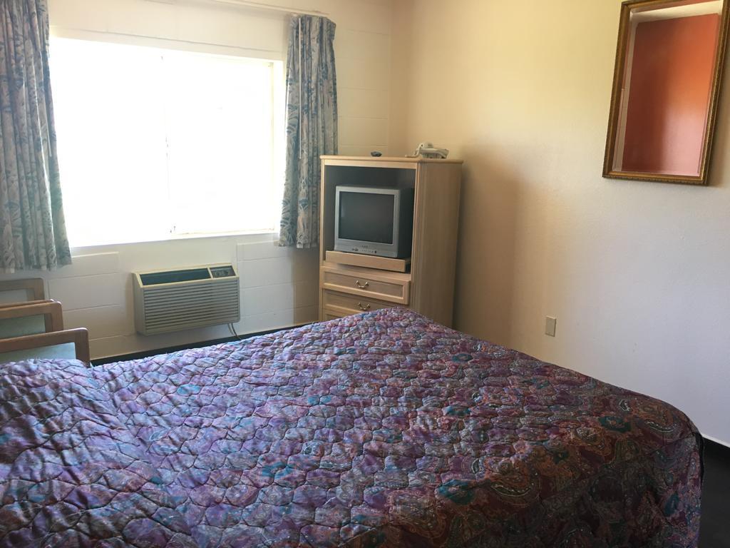 Budget Inn Motel Woodburn Extérieur photo