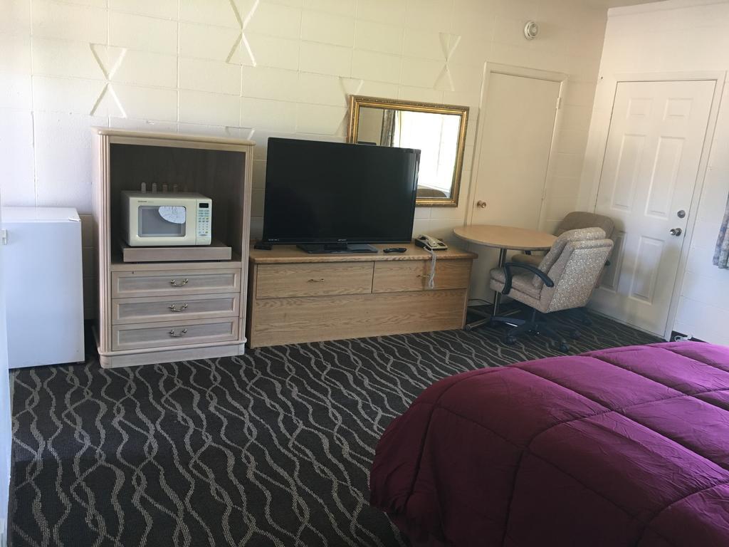 Budget Inn Motel Woodburn Extérieur photo