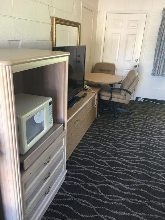 Budget Inn Motel Woodburn Extérieur photo