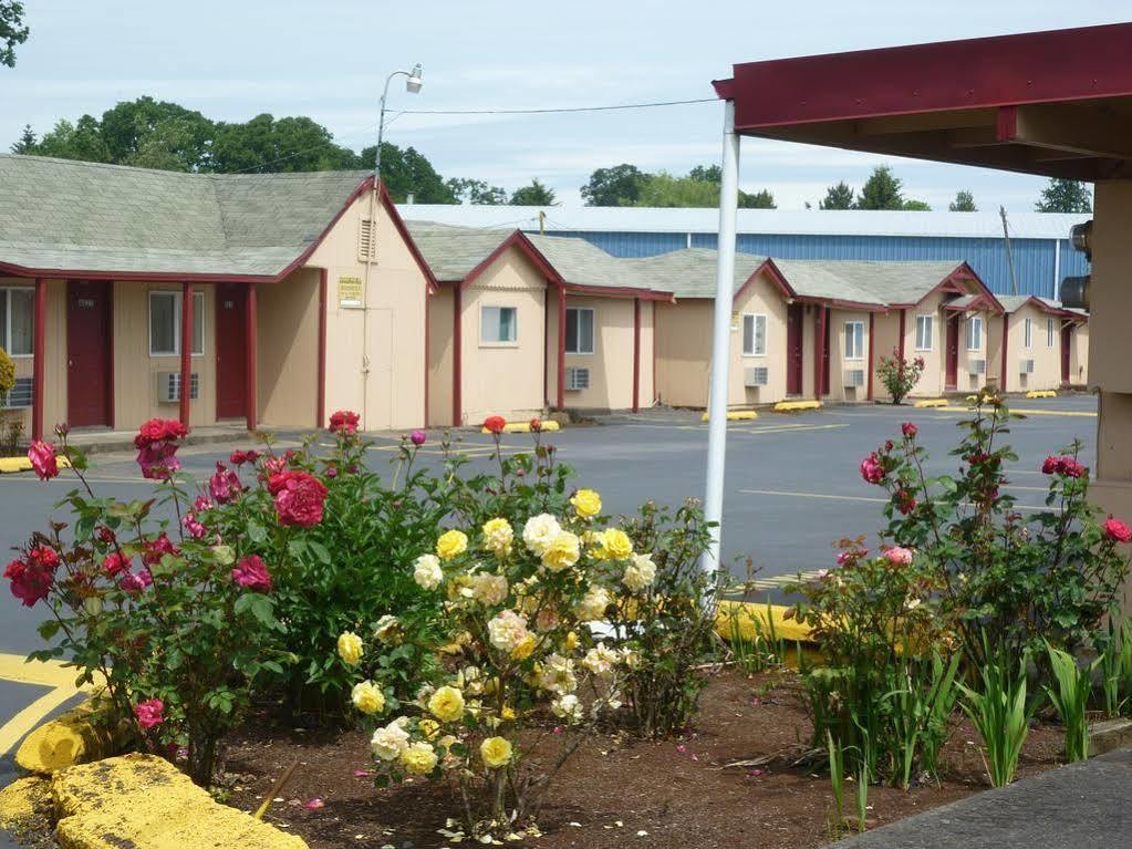 Budget Inn Motel Woodburn Extérieur photo