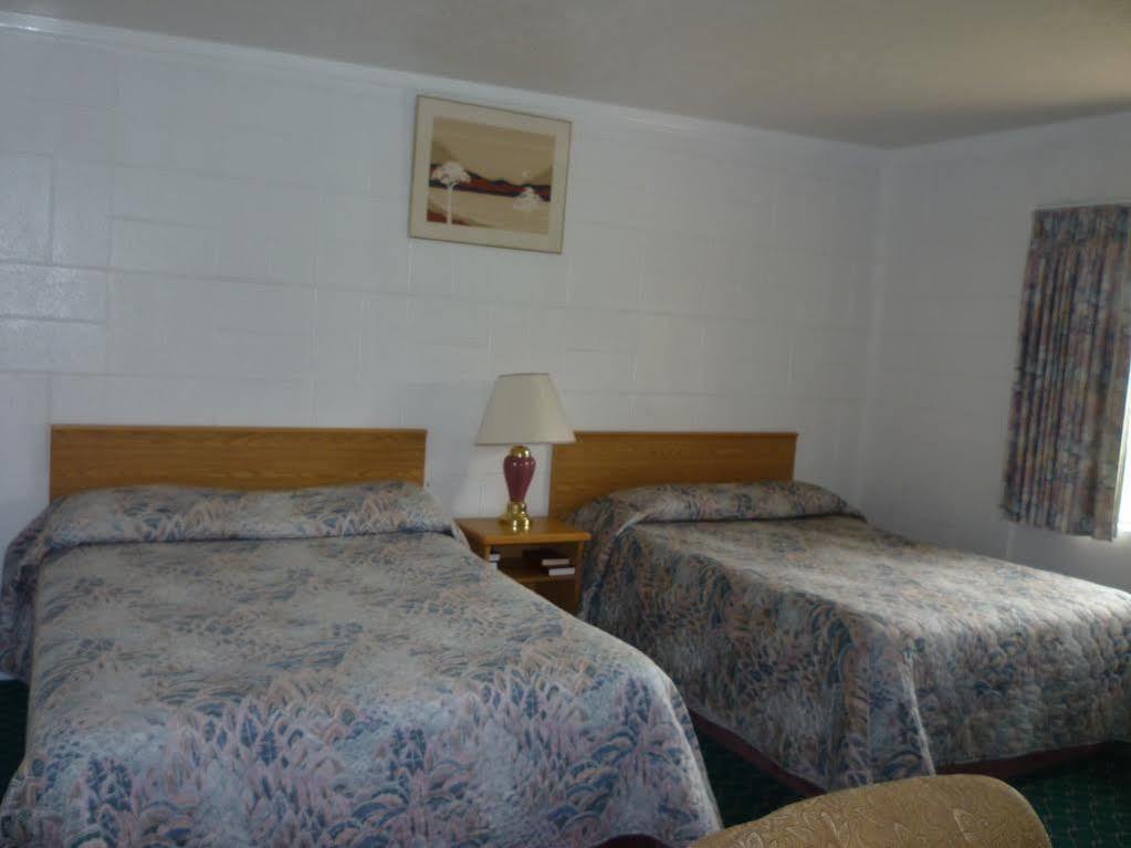 Budget Inn Motel Woodburn Extérieur photo